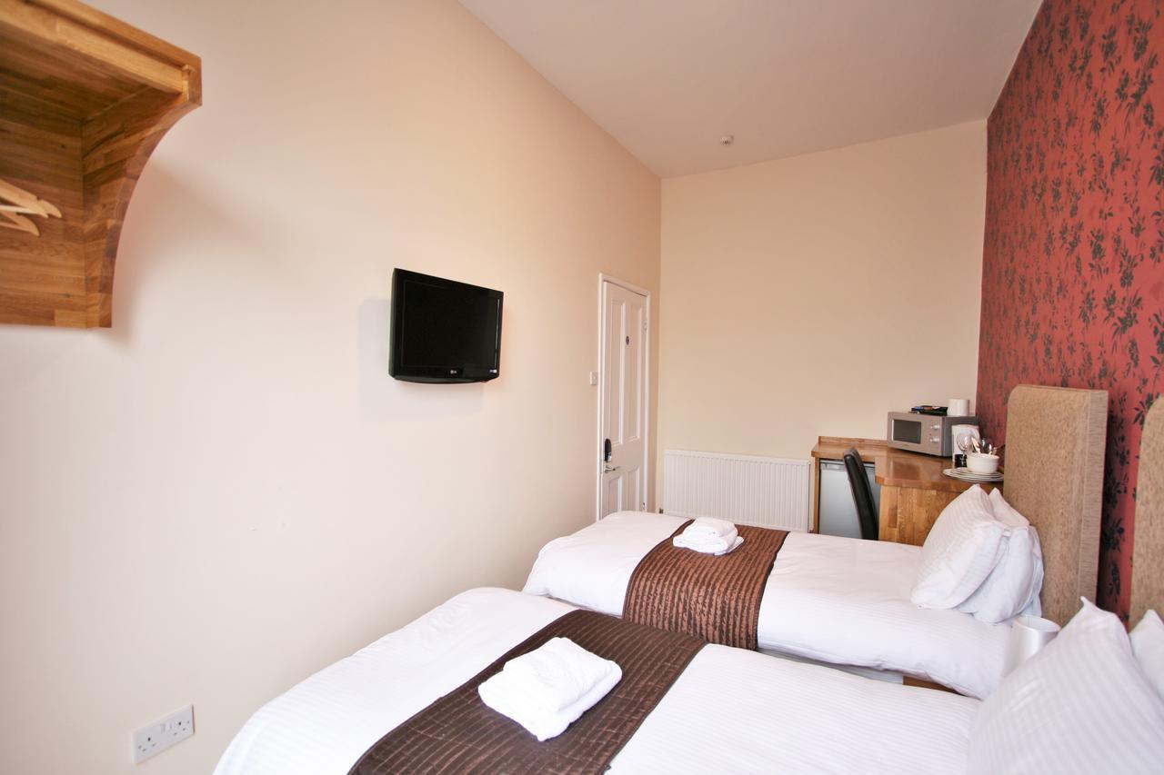 Central Studios Gloucester Place By Roomsbooked Cheltenham Exterior foto